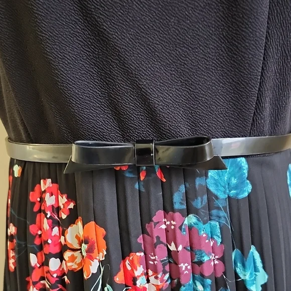 Elle Black Midi Dress with Floral Pleated Skirt Size Petite Large - Picture 6 of 8